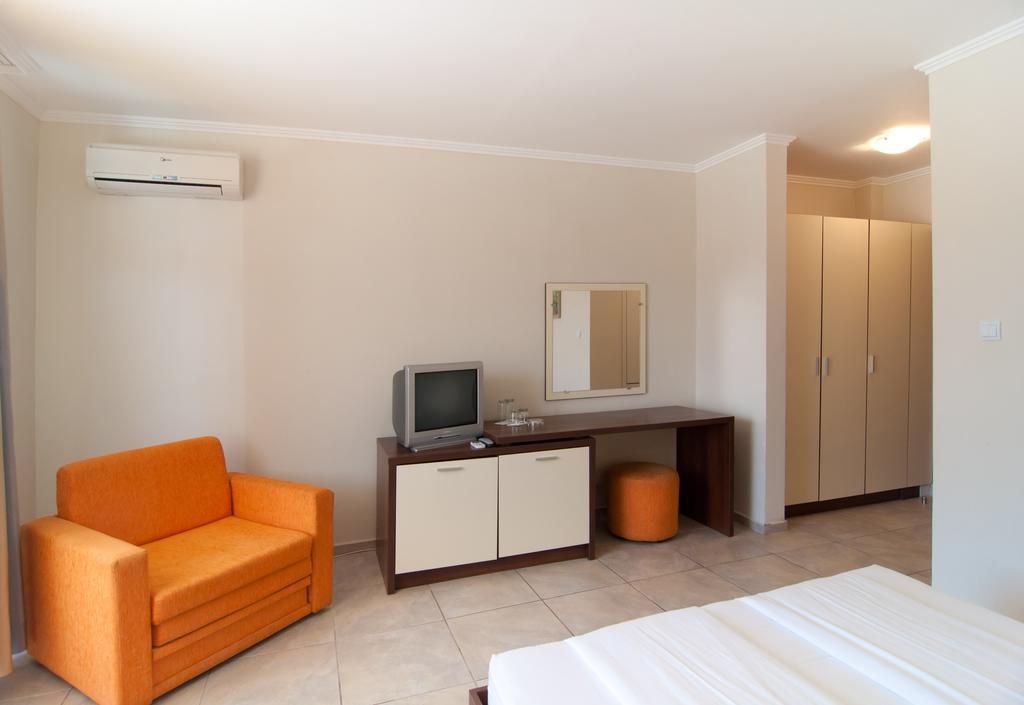 Guest House Hiora أتوبول المظهر الخارجي الصورة